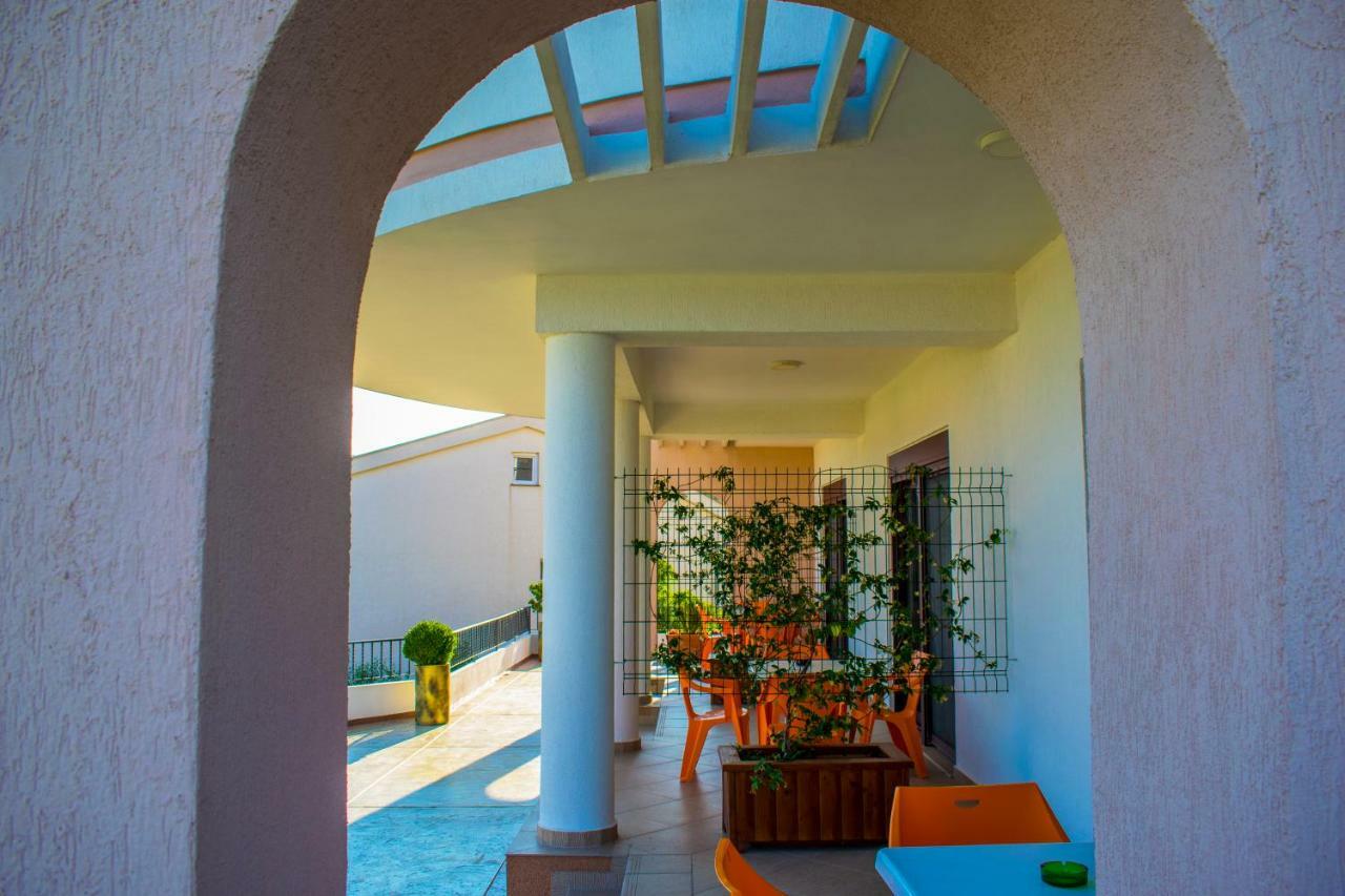 Apartments Kan Ulcinj Exterior foto